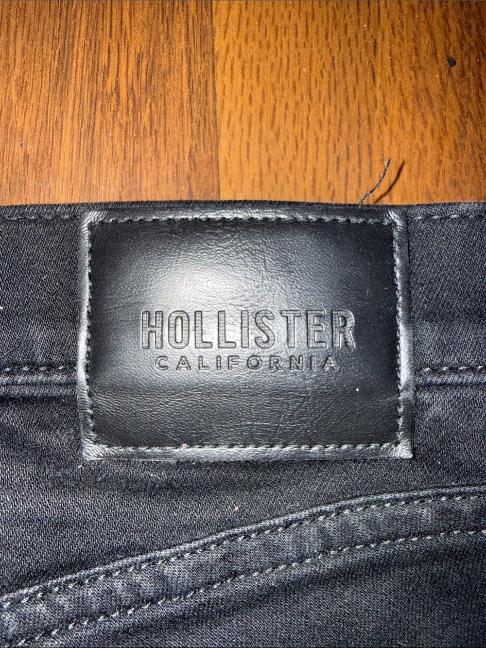 Hollister Black Skinny Distressed Men’s Jeans